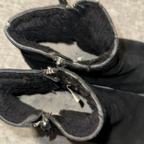 UGG wedge, side zip, black suede bootie - Picture 3 of 9